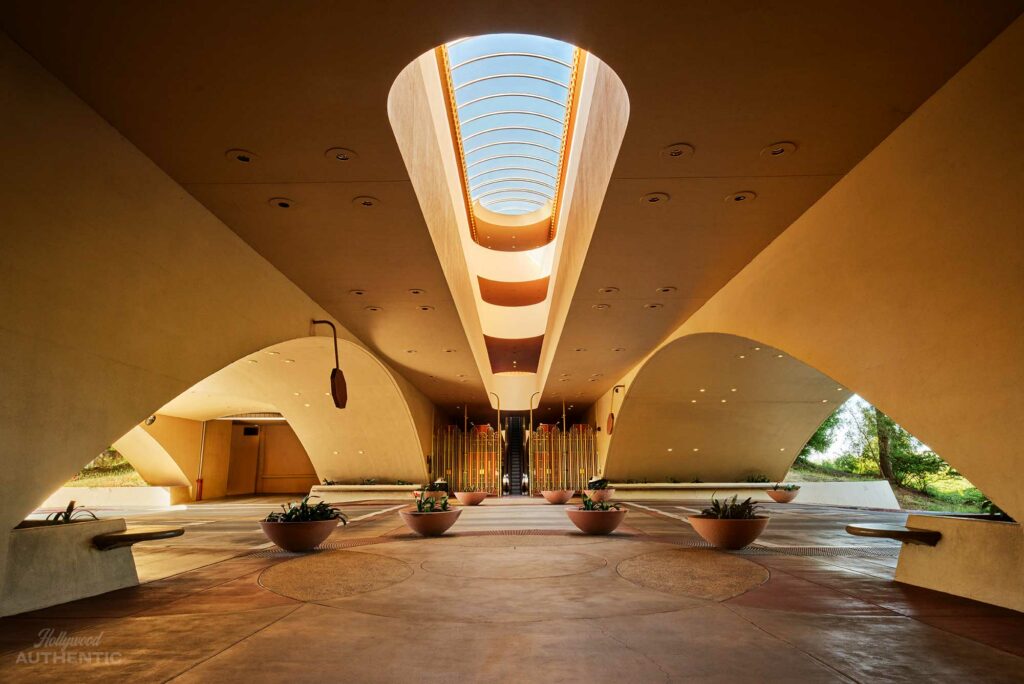 Architecture, Frank Lloyd Wright, Marin County Civic Center, Space Odyssey