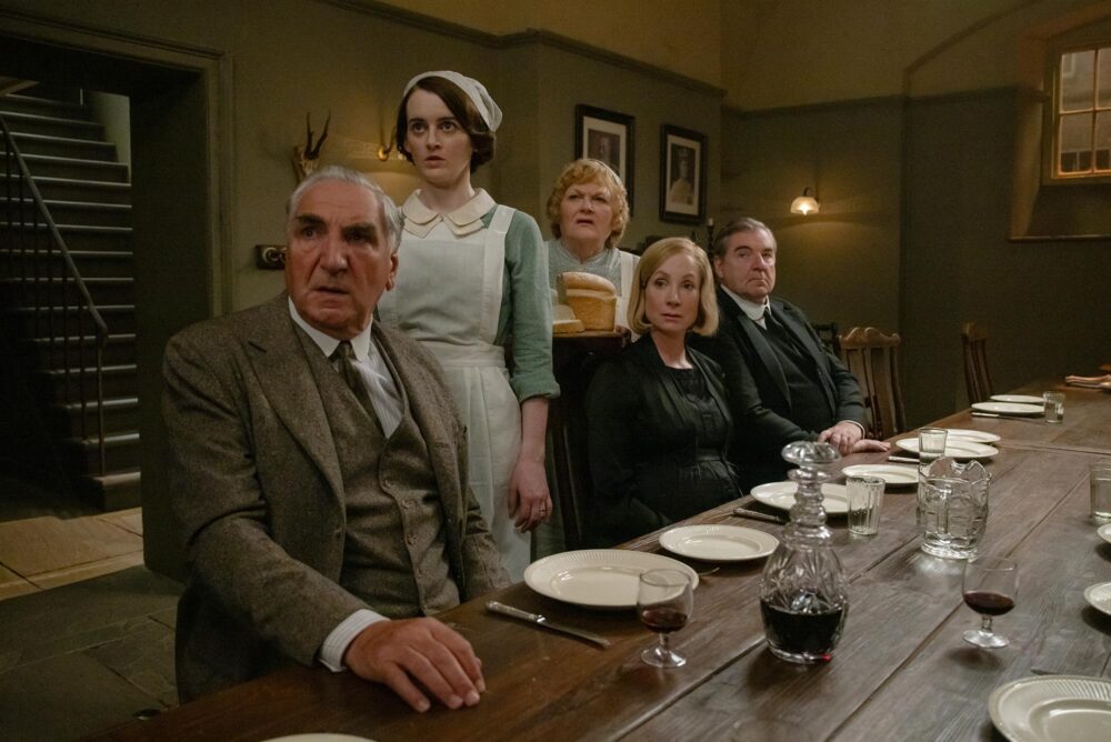 Elizabeth McGovern, Hugh Bonneville, Jim Carter, Michelle Dockery, Paul Giamatti, Simon Curtis