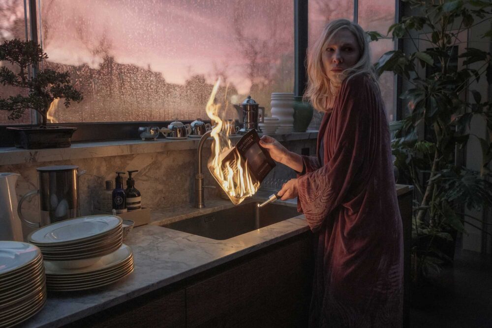 cate blanchett, leila george, sasha baron cohen, kodi smit-mcphee, louis partridge, alfonso cuarón