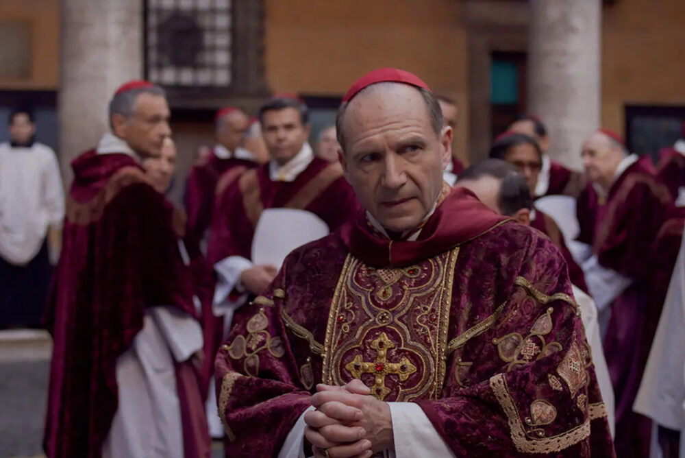 conclave, isabella rossolini, john lithgow, lucian msamati, ralph fiennes, stanley tucci