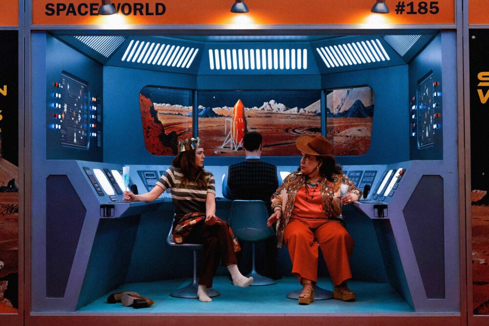 Elizabeth Olsen, Miles Teller, Callum Turner, Da’Vine Joy Randolph