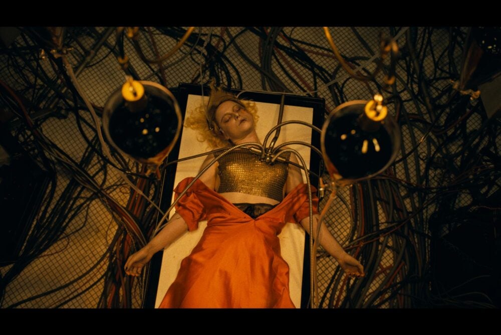 Annette Bening, Christian Bale, Jake Gyllenhaal, Jessie Buckley, Penélope Cruz, Peter Sarsgaard