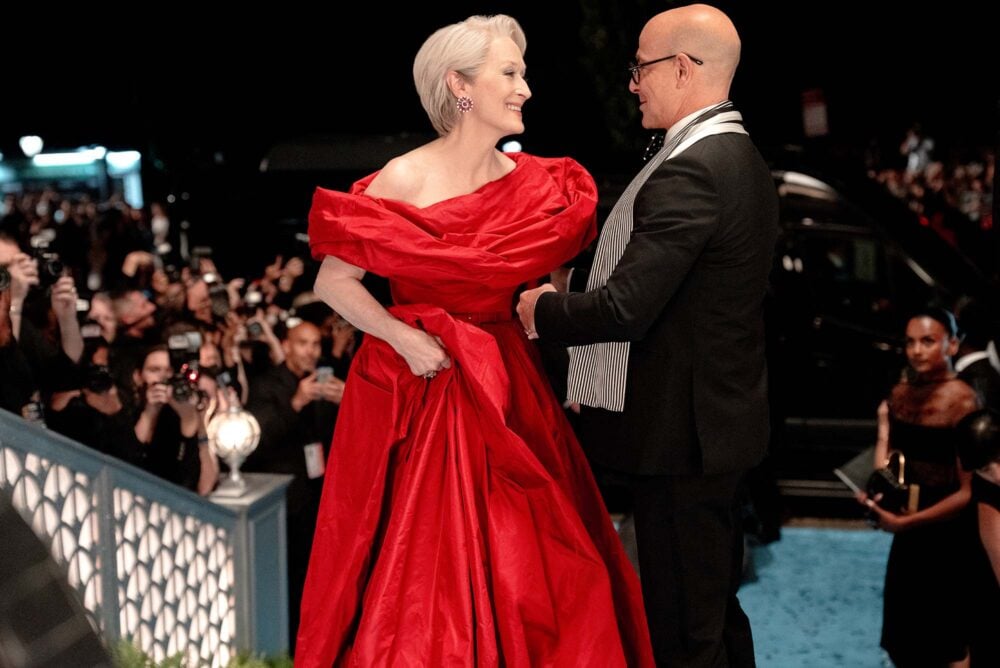 Anne Hathaway, Emily Blunt, Kenneth Branagh, Meryl Streep, Simone Ashley, Stanley Tucci