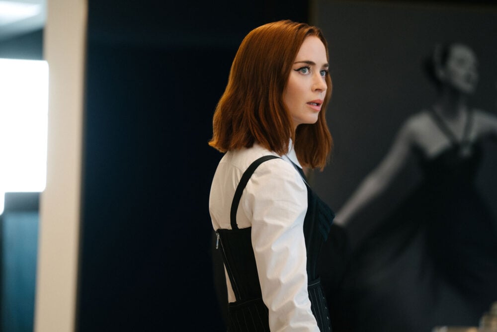 Anne Hathaway, Emily Blunt, Kenneth Branagh, Meryl Streep, Simone Ashley, Stanley Tucci